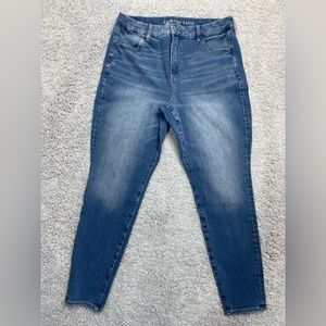 American Eagle Jeans Womens 16 Denim The Dream Jean Regular Wash Fitted Casual